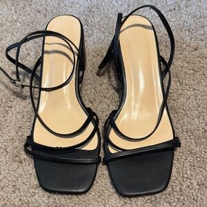 Elegant Black Strappy Women's Sandals
